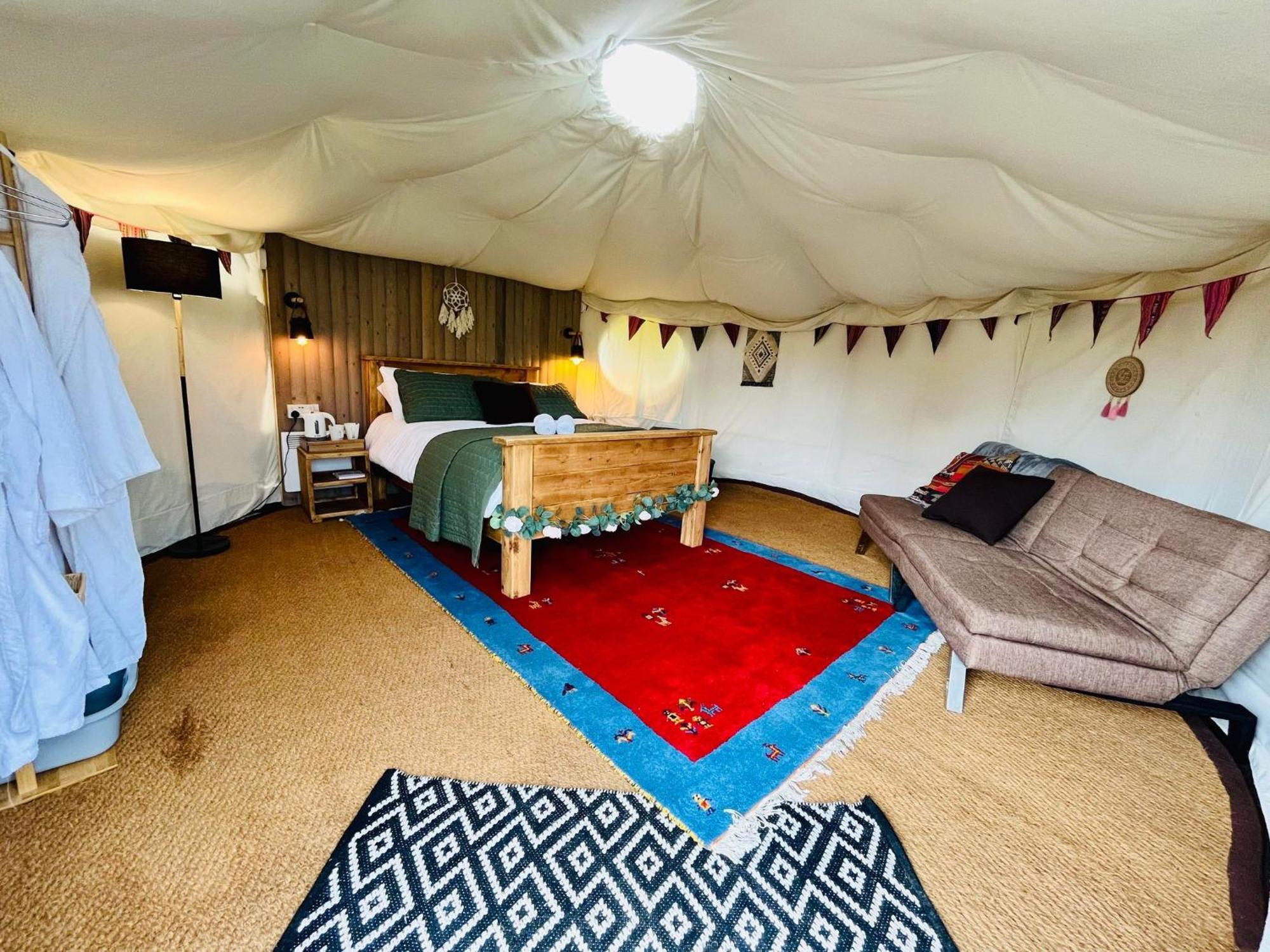 Luxury tent Between Rivers @ The Old George
